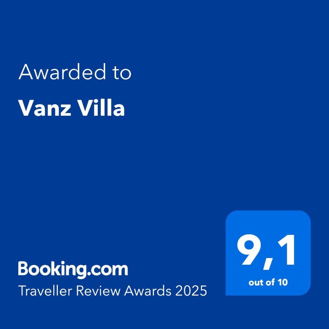 Vanz Villa Mont-Choisy Exterior photo